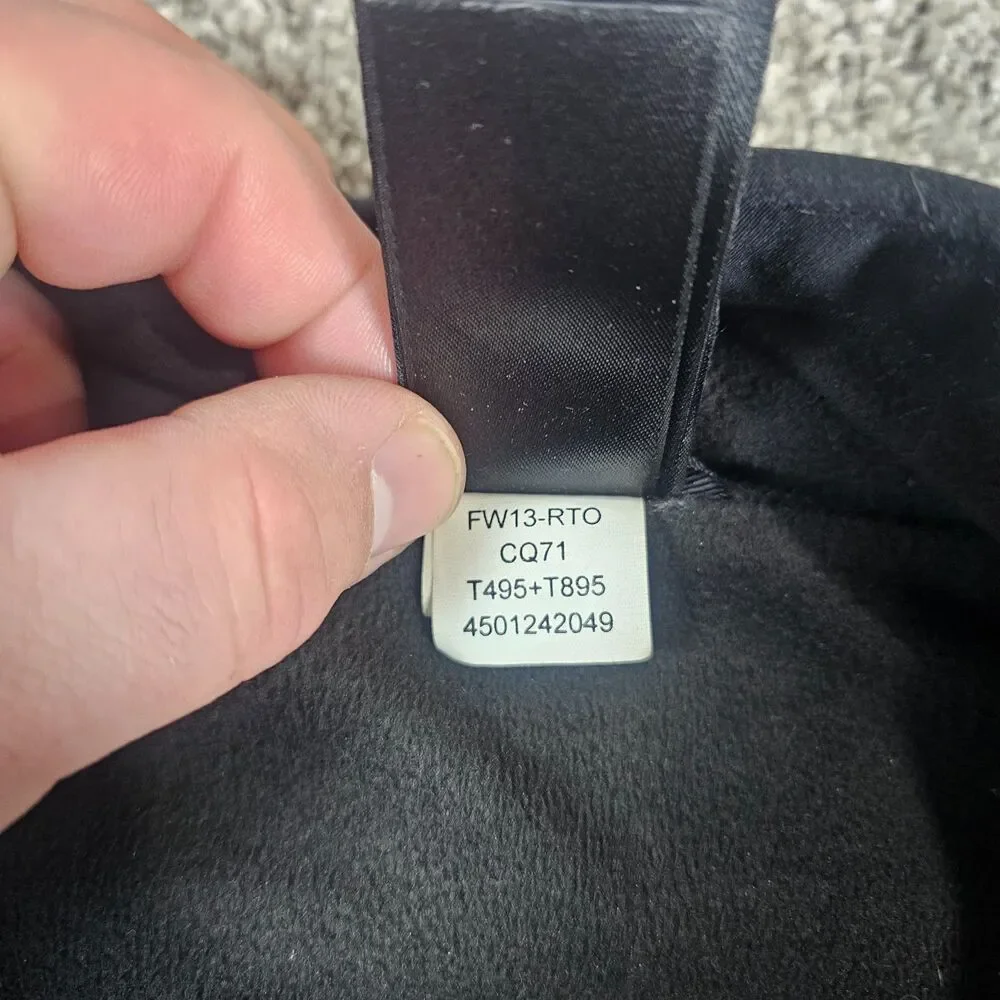 The North Face no holes
